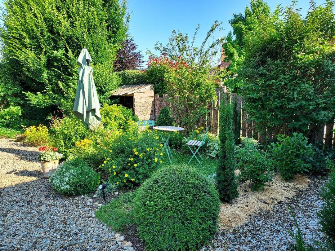 A 5 Min De Beaune, Logement Tout Confort Au Calme Combertault Exterior foto