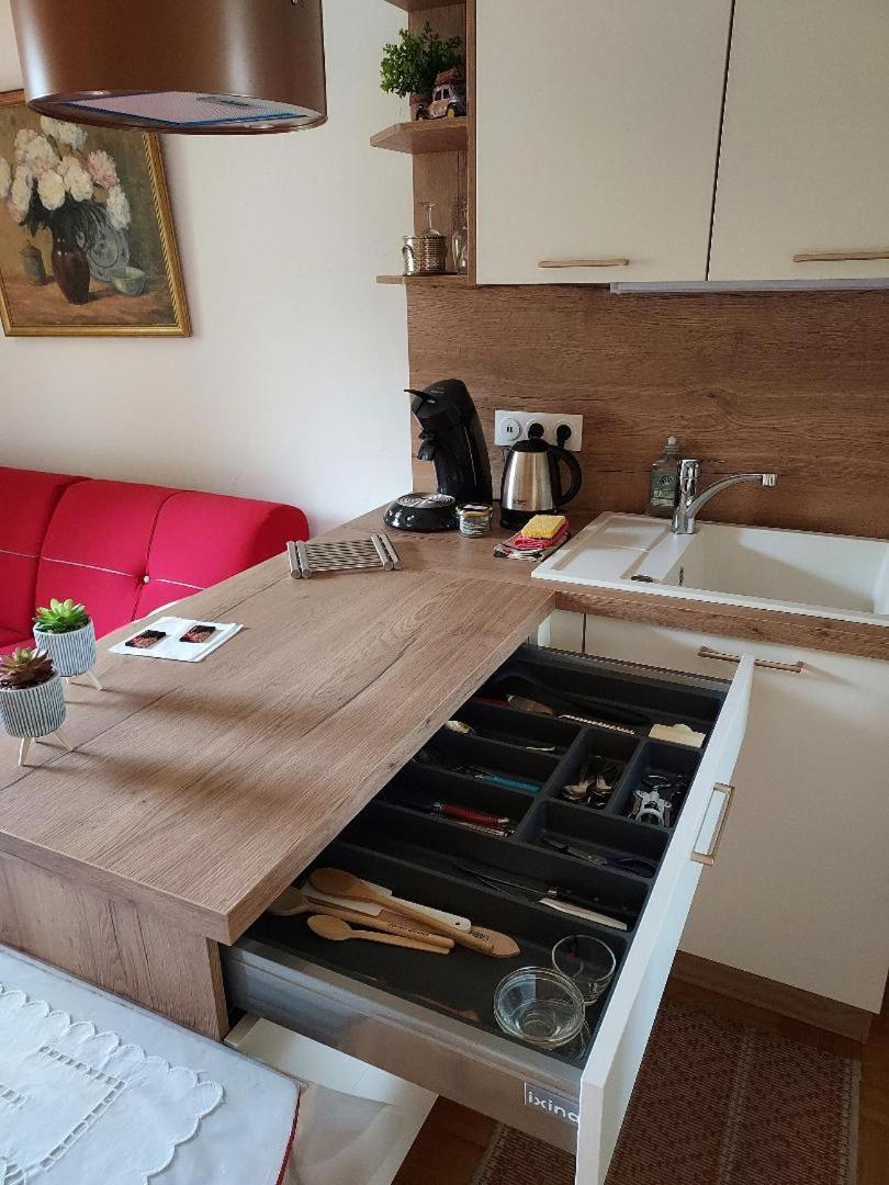 A 5 Min De Beaune, Logement Tout Confort Au Calme Combertault Exterior foto